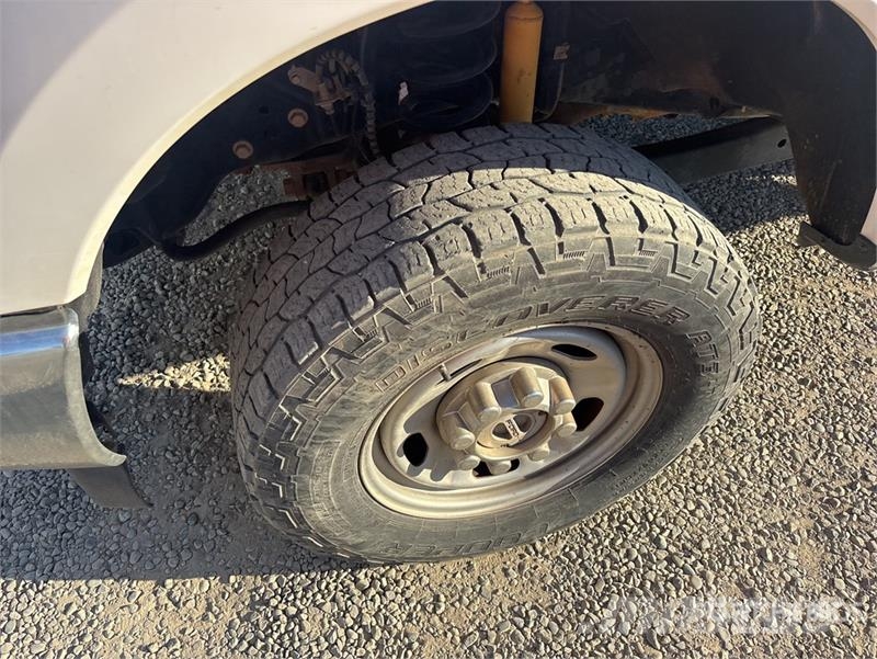 Ford F-250 XL 4x4 Pickup Drugi