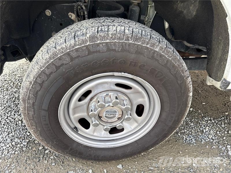 Ford F-250 XL 4x4 Pickup Άλλα Vans