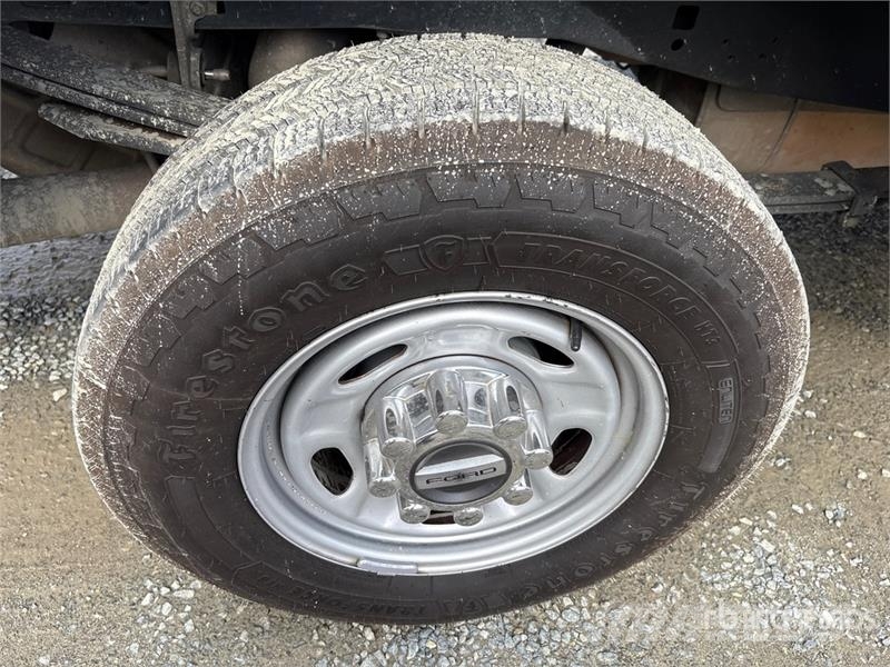 Ford F-250 XL 4x4 Pickup Άλλα Vans