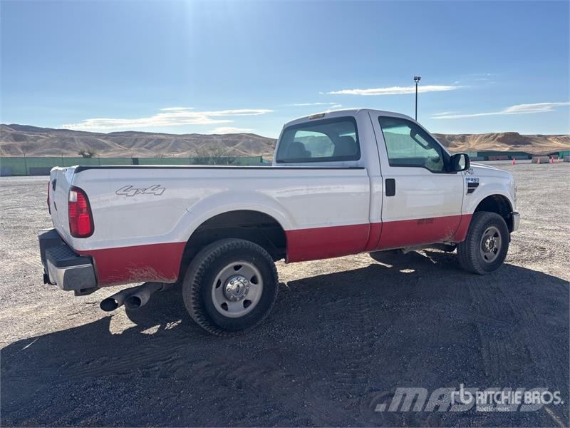 Ford F-250 XL 4x4 Pickup Altele