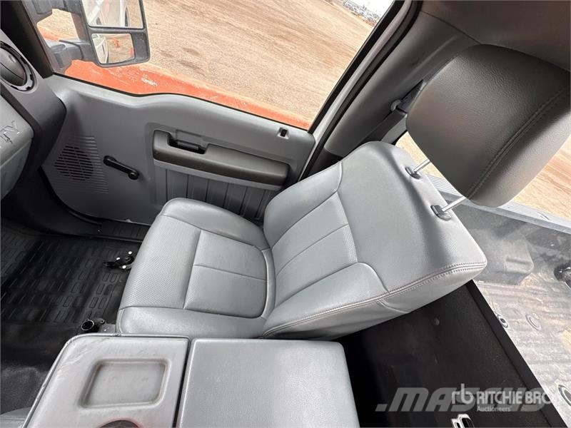 Ford F-250 XL 4x4 Pickup Andere Transporter
