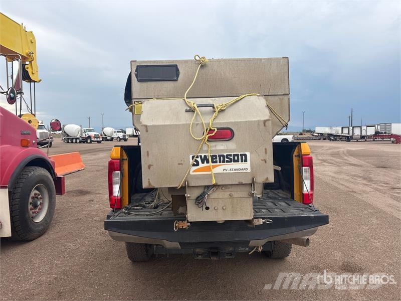 Ford F-250 XL 4x4 Snow Plow Truck 시립/다목적 차량
