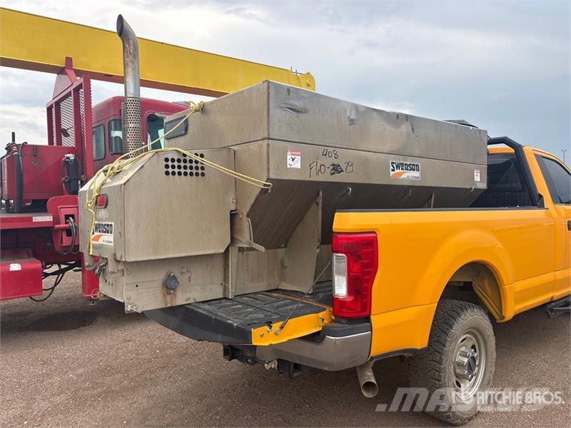 Ford F-250 XL 4x4 Snow Plow Truck 시립/다목적 차량