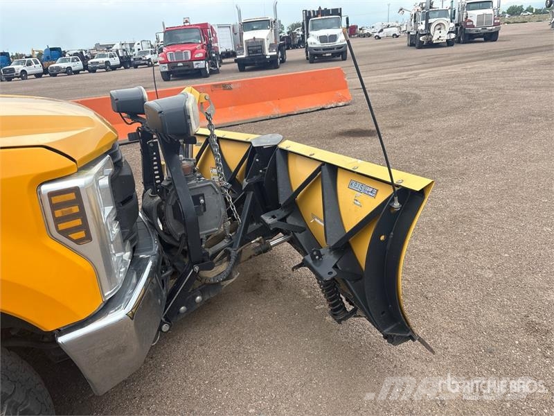 Ford F-250 XL 4x4 Snow Plow Truck 시립/다목적 차량