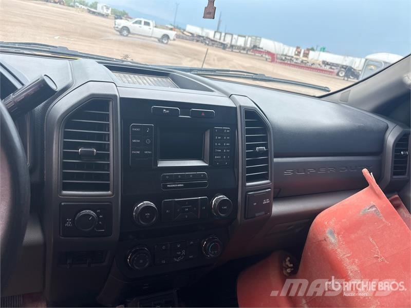 Ford F-250 XL 4x4 Snow Plow Truck 시립/다목적 차량