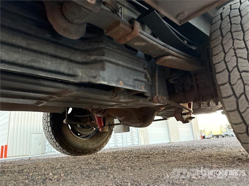Ford F-250 XL 4x4 Utility Truck Furgonetas caja abierta