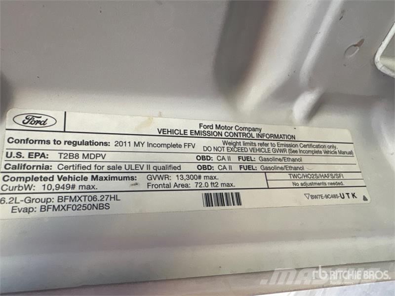 Ford F-250 XL 4x4 Utility Truck Furgonetas caja abierta