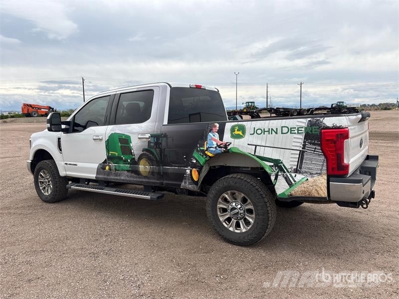 Ford F-250 XLT 4x4 Crew Cab Pickup Citi