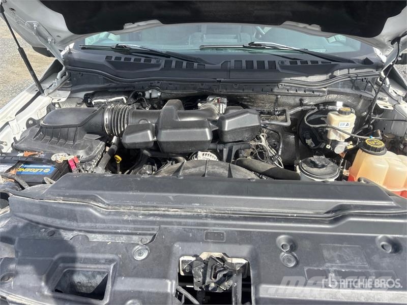 Ford F-250 XLT 4x4 Crew Cab Pickup Ostalo
