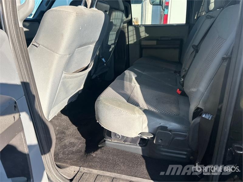 Ford F-250 XLT 4x4 Crew Cab Pickup Citi