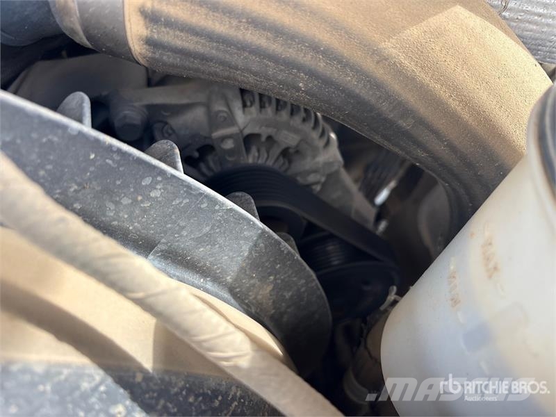 Ford F-250 XLT 4x4 Crew Cab Pickup Drugi