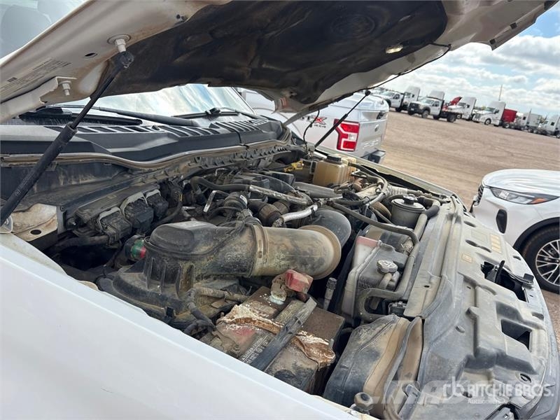 Ford F-250 XLT 4x4 Crew Cab Pickup Drugi
