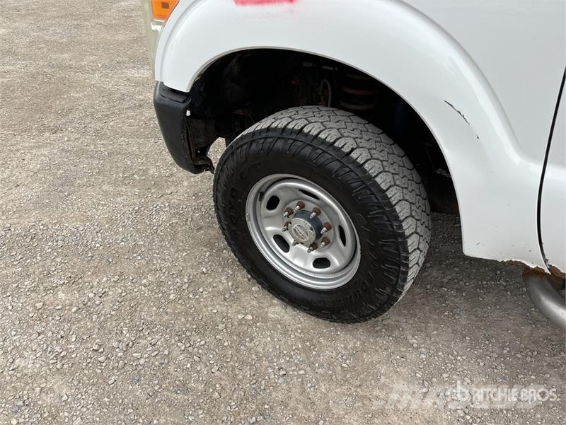 Ford F-250 XLT 4x4 Crew Cab Pickup Άλλα Vans
