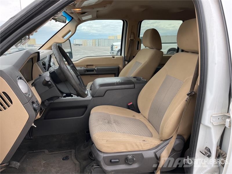 Ford F-250 XLT 4x4 Crew Cab Pickup Άλλα Vans