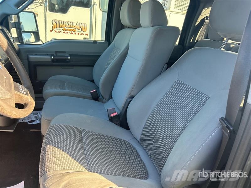 Ford F-250 XLT 4x4 Crew Cab Pickup Citi