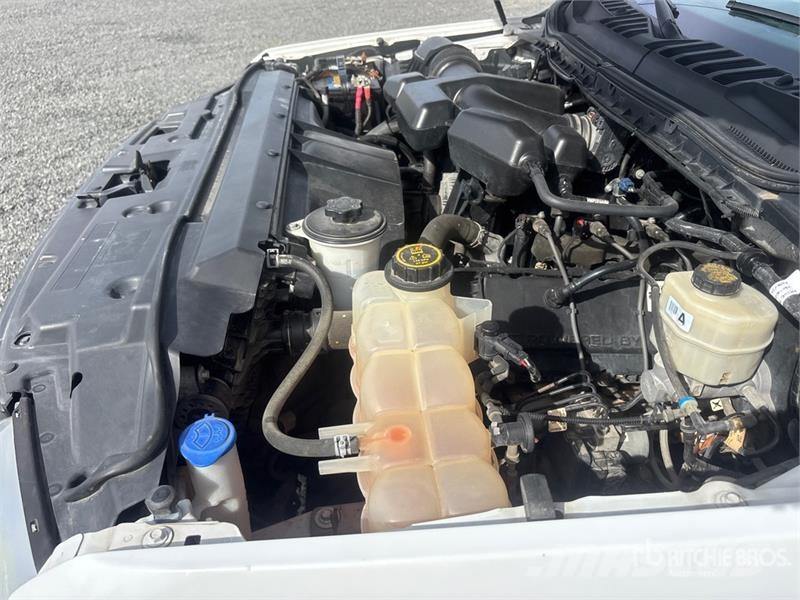 Ford F-250 XLT 4x4 Crew Cab Pickup Ostalo