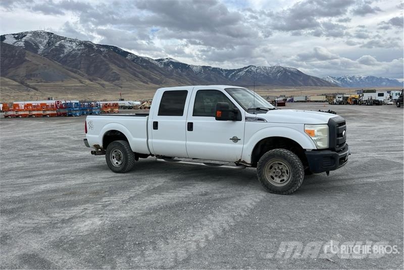 Ford F-250 XLT 4x4 Crew Cab Pickup Άλλα Vans