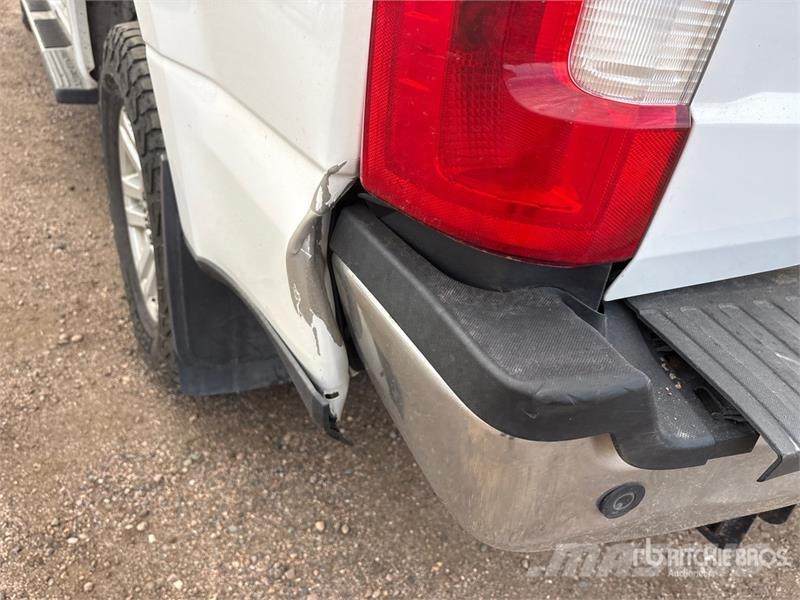 Ford F-250 XLT 4x4 Crew Cab Pickup Outro