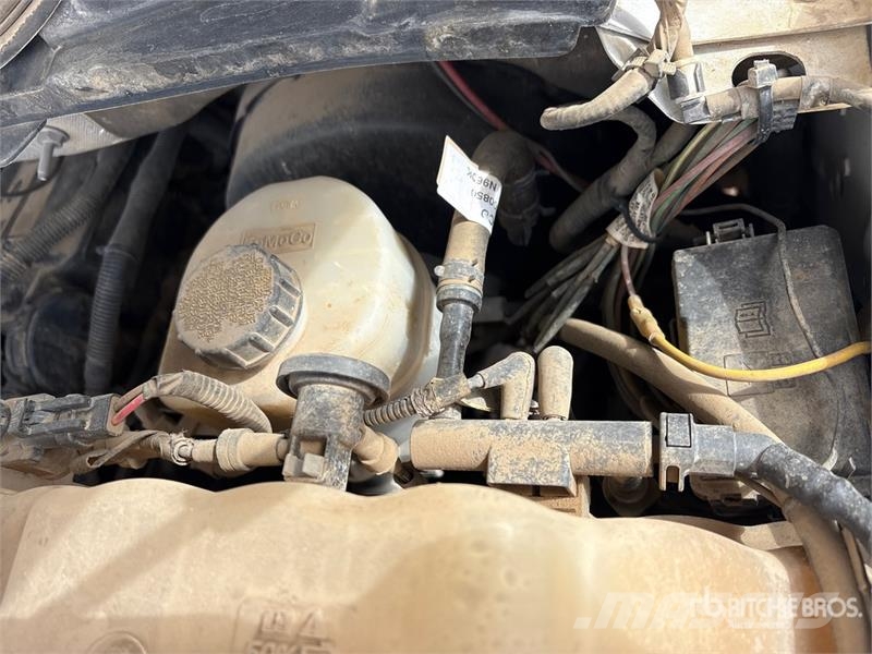 Ford F-250 XLT 4x4 Crew Cab Pickup Drugi