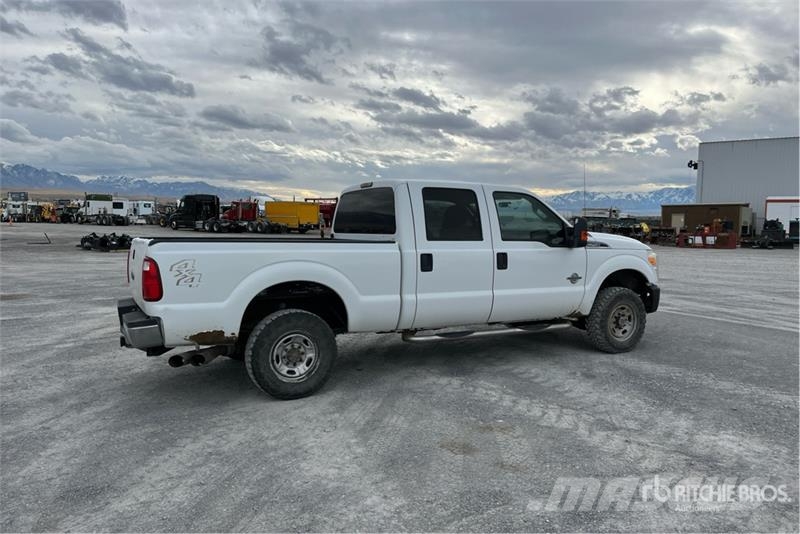 Ford F-250 XLT 4x4 Crew Cab Pickup Άλλα Vans