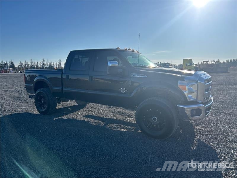 Ford F-250 XLT 4x4 Crew Cab Pickup Citi