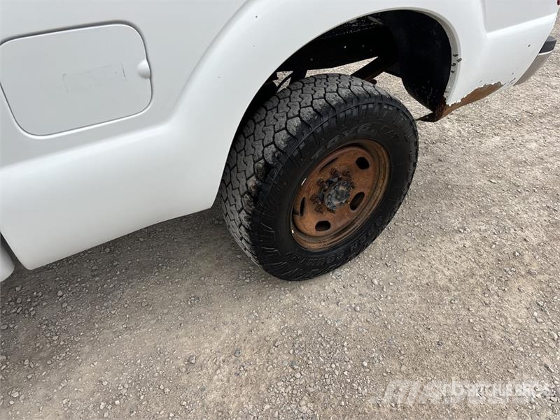 Ford F-250 XLT 4x4 Crew Cab Pickup Άλλα Vans