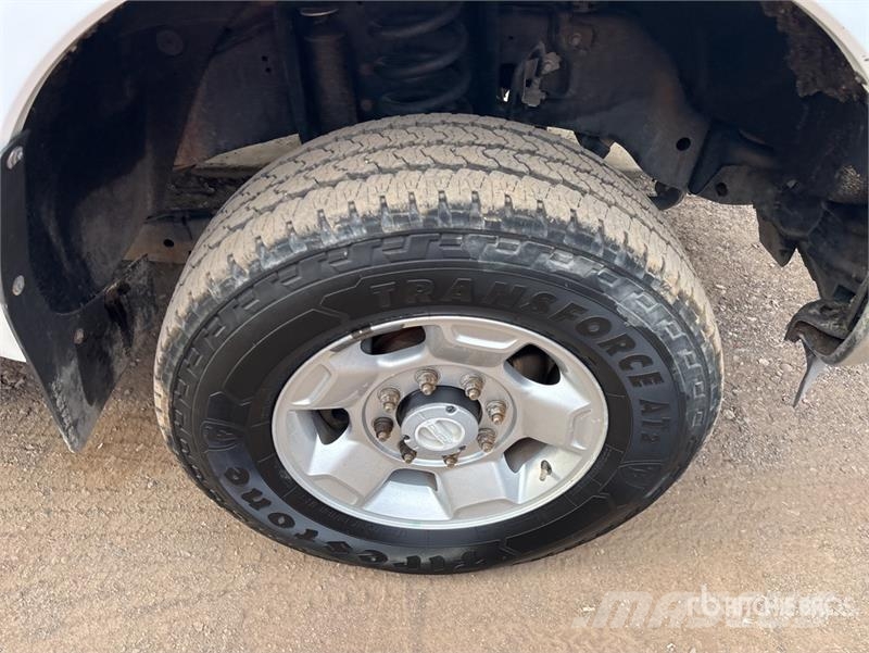 Ford F-250 XLT 4x4 Crew Cab Pickup Kita