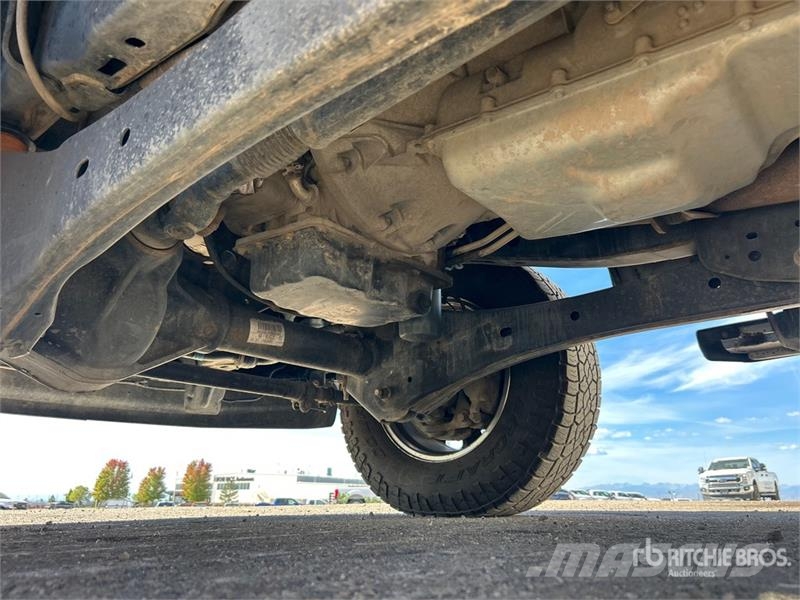 Ford F-250 XLT 4x4 Crew Cab Pickup Otras furgonetas