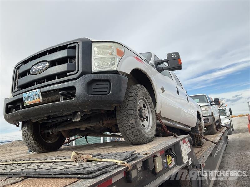 Ford F-250 XLT 4x4 Crew Cab Pickup Άλλα Vans