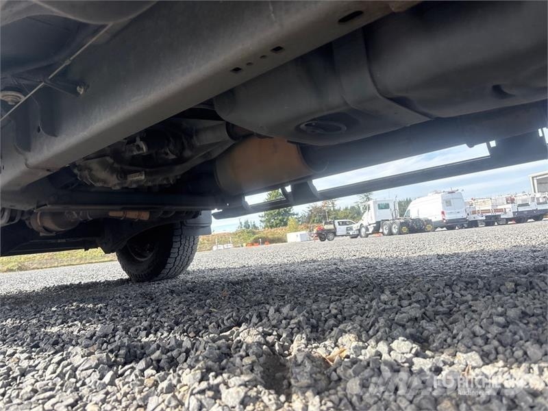 Ford F-250 XLT 4x4 Crew Cab Pickup Ostalo