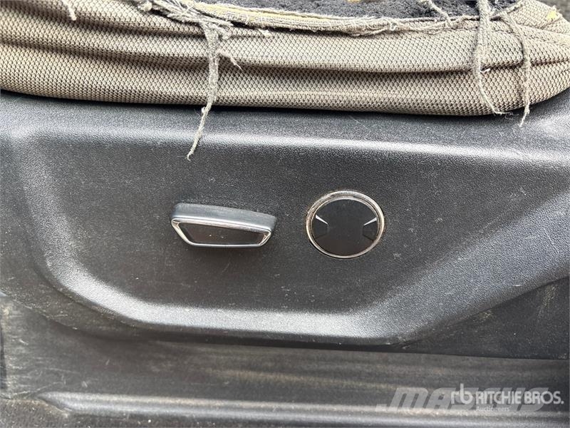 Ford F-250 XLT 4x4 Crew Cab Pickup Drugi