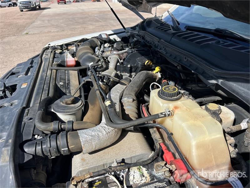 Ford F-250 XLT 4x4 Crew Cab Pickup Otras furgonetas
