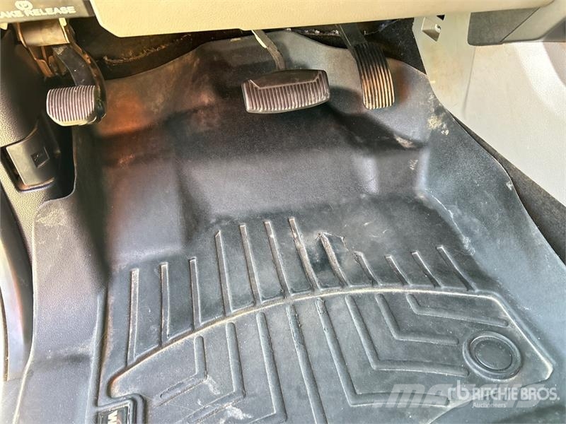 Ford F-250 XLT 4x4 Crew Cab Pickup Otras furgonetas