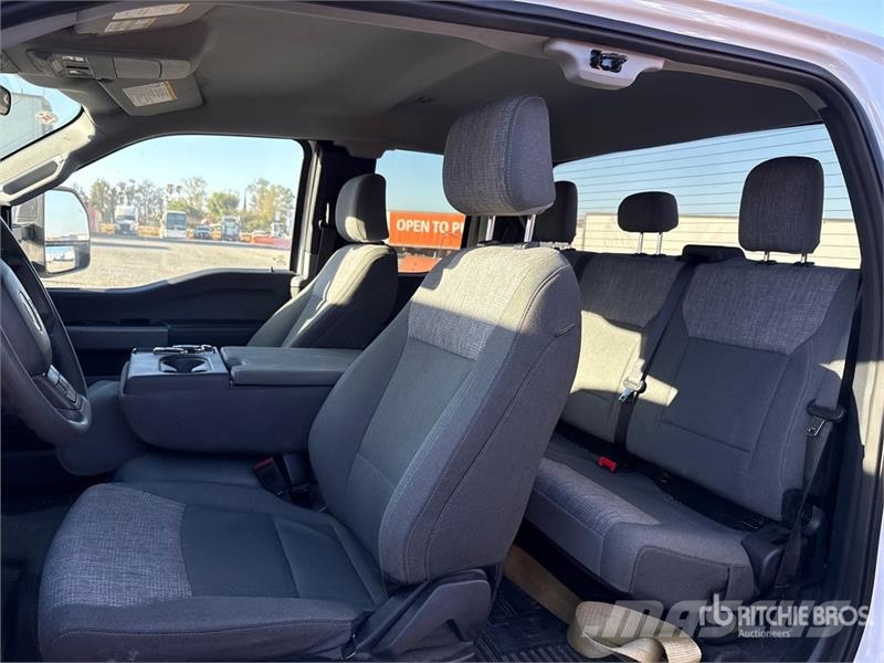 Ford F-250 XLT 4x4 Extended Cab Pickup その他