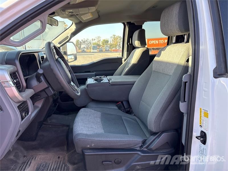 Ford F-250 XLT 4x4 Extended Cab Pickup その他
