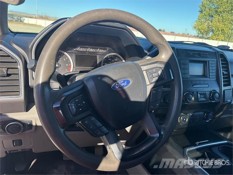 Ford F-250 XLT 4x4 Extended Cab Pickup Інше