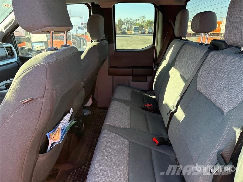 Ford F-250 XLT 4x4 Extended Cab Pickup その他