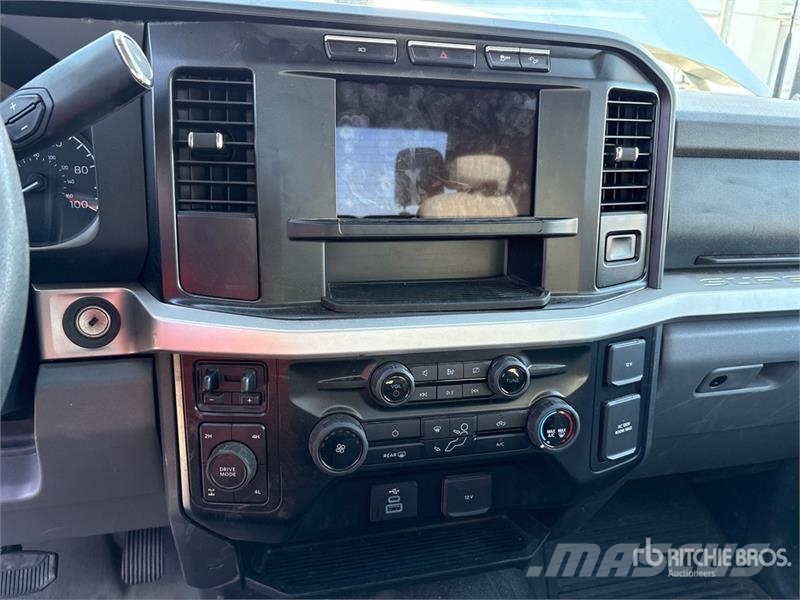 Ford F-250 XLT 4x4 Extended Cab Pickup その他