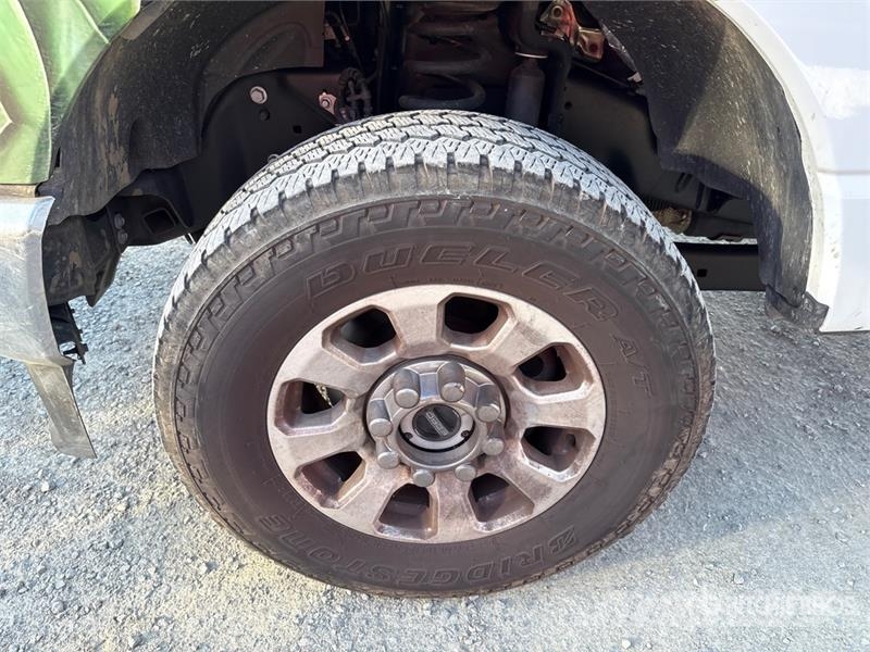 Ford F-250 XLT 4x4 Extended Cab Pickup その他