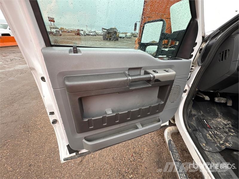 Ford F-250 XLT 4x4 Extended Cab Pickup Citi