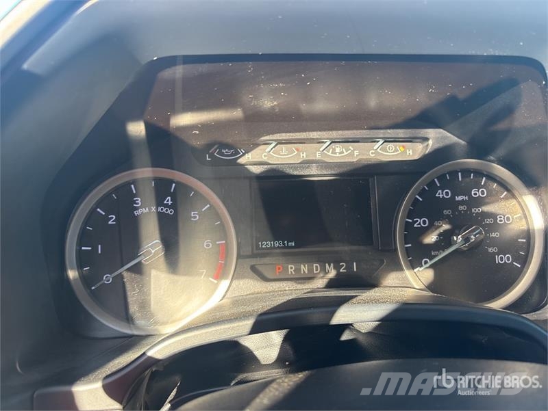 Ford F-250 XLT 4x4 Extended Cab Pickup Інше