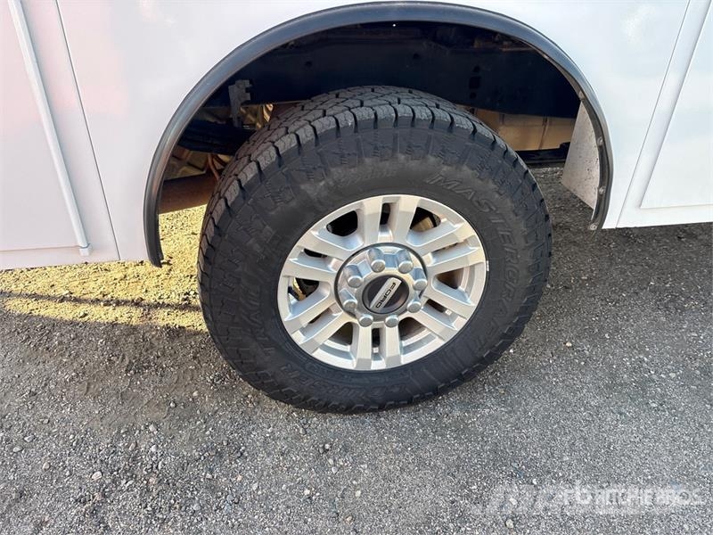 Ford F-250 XLT 4x4 Extended Cab Utility Truck Utilitaire benne