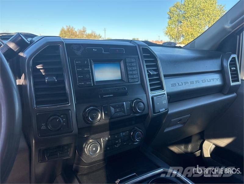 Ford F-250 XLT 4x4 Extended Cab Pickup Інше