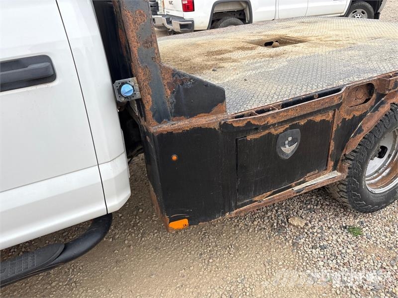 Ford F-350 Flatbed / Dropside trucks