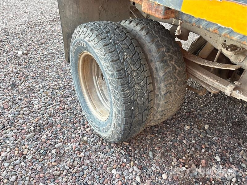 Ford F-350 Platformas/izkraušana no sāniem