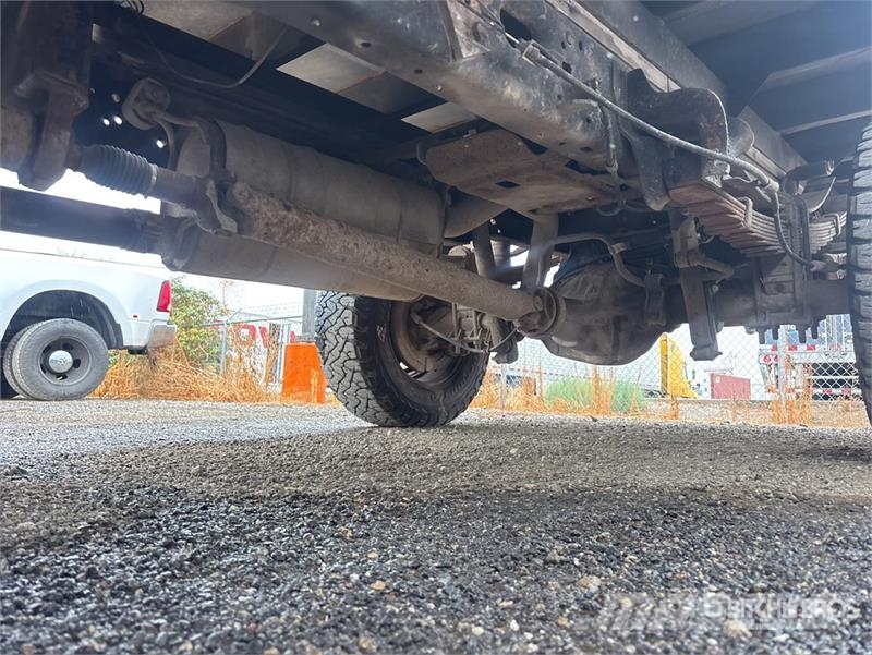 Ford F-350 شاحنات مسطحة/مفصلية الجوانب