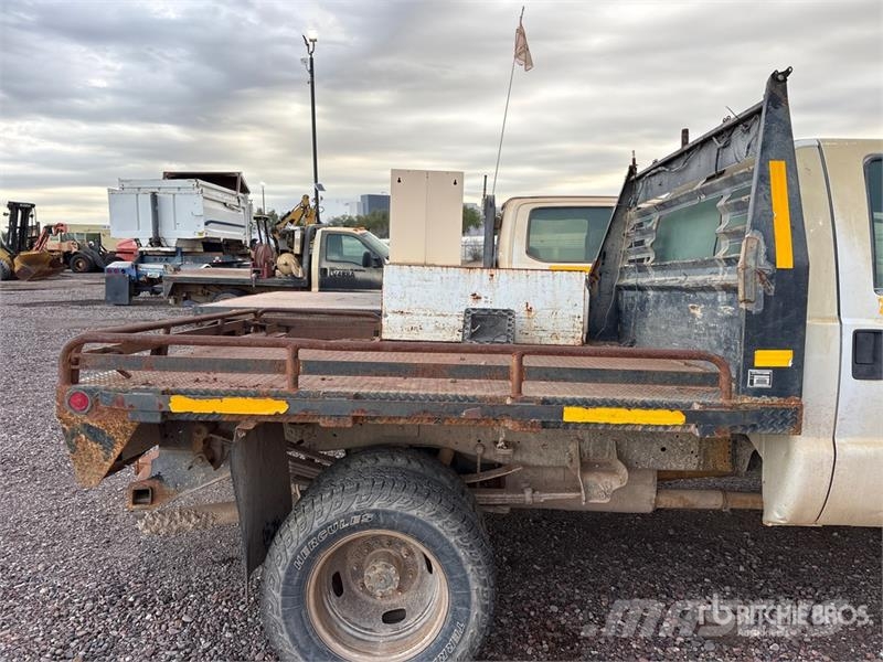 Ford F-350 Platformas/izkraušana no sāniem