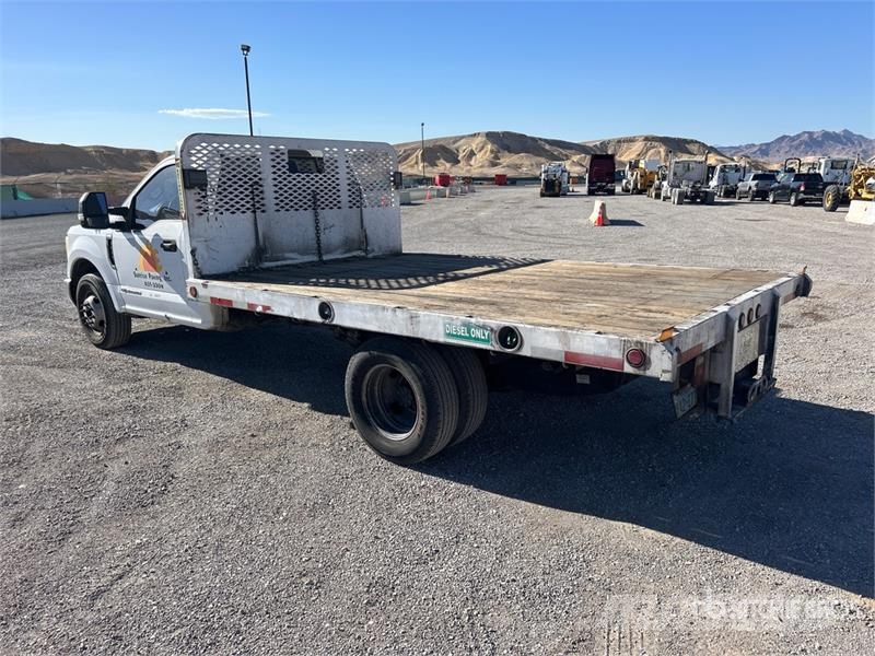 Ford F-350 Flatbed / Dropside trucks