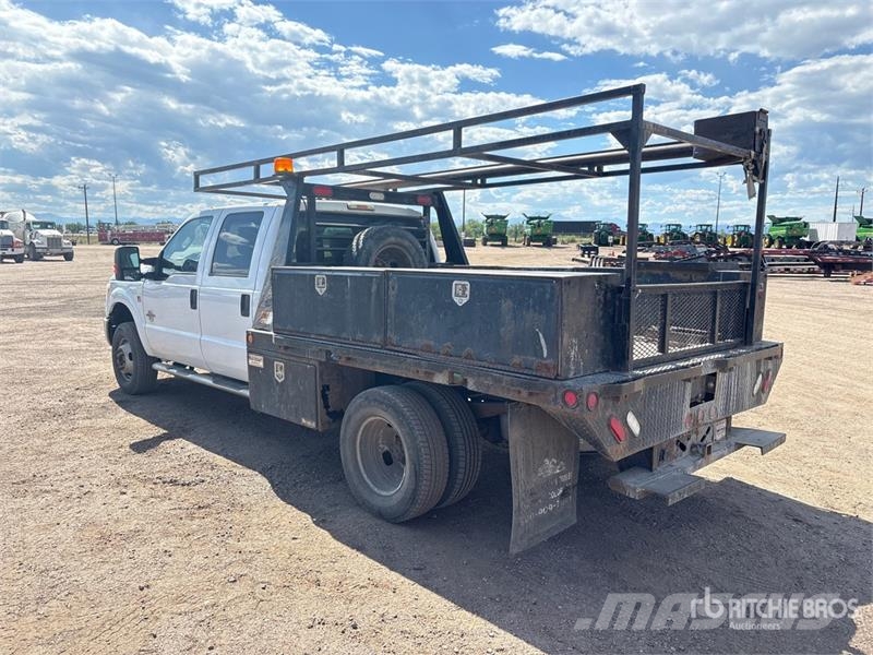 Ford F-350 Flatbed / Dropside trucks