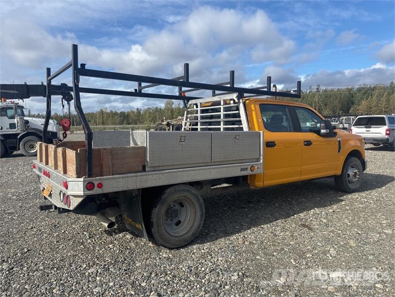 Ford F-350 Camion plateau